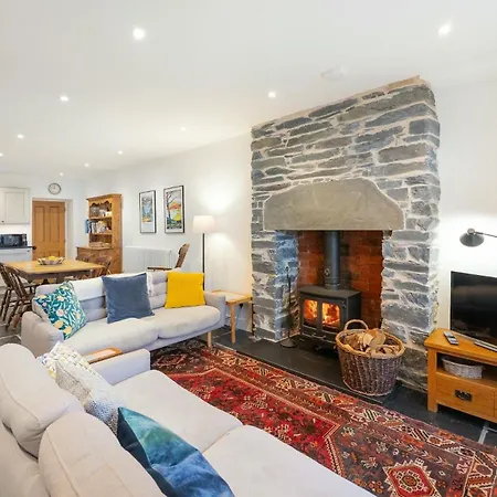 3 Bed In Coniston Oc-Lr149 *